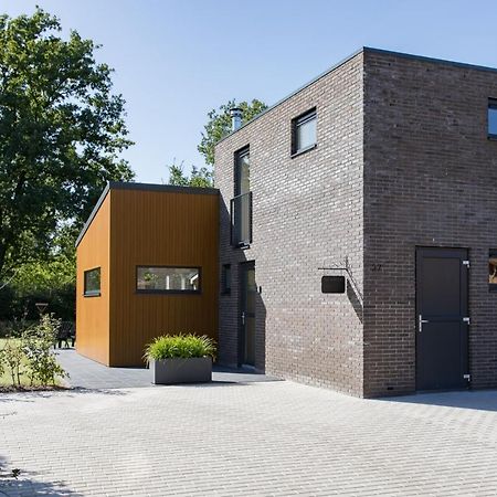 Vakantiehuis Eikzicht Gelegen Aan Het Bos Elsloo  Экстерьер фото