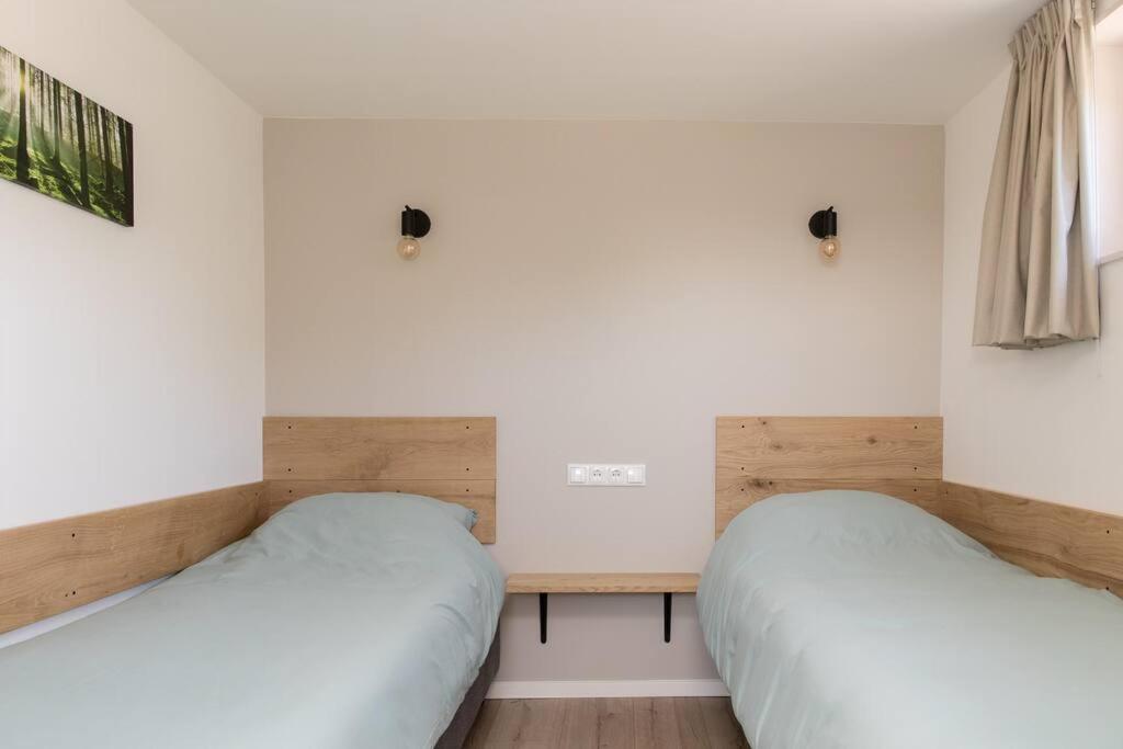 Vakantiehuis Eikzicht Gelegen Aan Het Bos Elsloo  Экстерьер фото